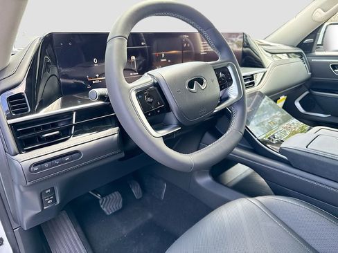 New 2026 INFINITI QX80 Luxe w/ Cargo Package RWD image 9