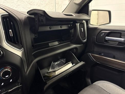 Used 2019 Chevrolet Silverado 1500 LT w/ All-Star Edition AWD/4WD image 29