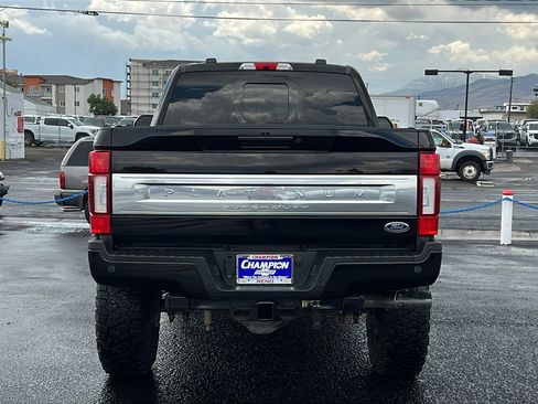 Used 2022 Ford F350 Platinum AWD/4WD image 6