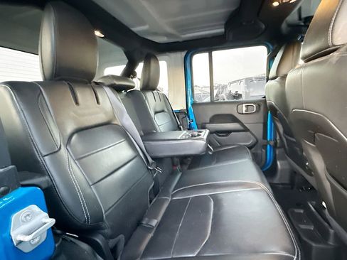 Used 2022 Jeep Wrangler Unlimited Sahara w/ Cold Weather Group image 28