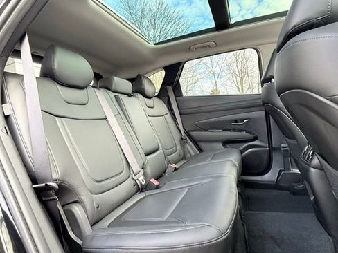 Used 2025 Hyundai Tucson Limited image 21