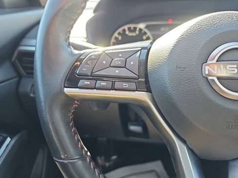Used 2024 Nissan Altima 2.5 SR FWD image 19