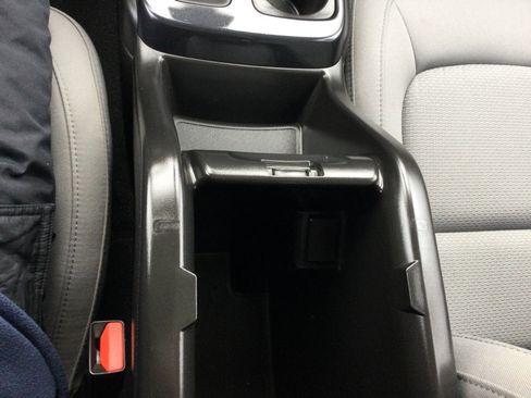 Used 2022 GMC Canyon Elevation Standard w/ Convenience Package image 23