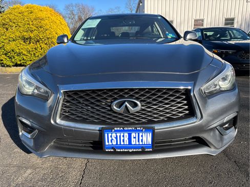 Used 2018 INFINITI Q50 Luxe w/ Essential Package (3.0T Luxe) AWD/4WD image 4