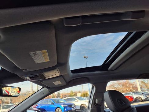 Certified 2025 Acura TLX w/ Technology Package image 15