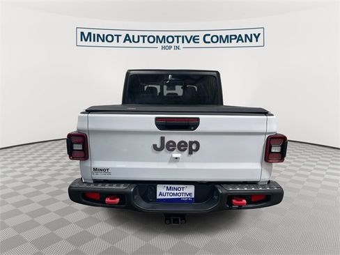Certified 2024 Jeep Gladiator Rubicon w/ Convenience Group image 7