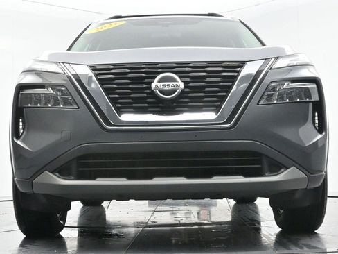 Used 2021 Nissan Rogue SV w/ Premium Package FWD image 45