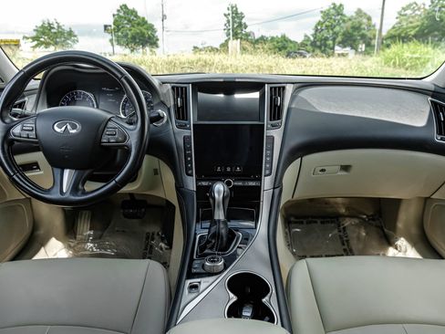 Used 2016 INFINITI Q50 3.0t Premium w/ Cargo Package RWD image 16