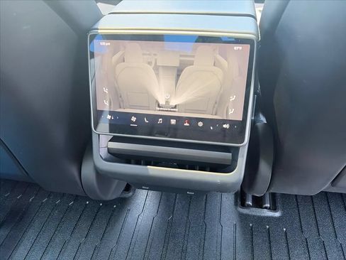 Used 2024 Tesla Model 3 Long Range AWD/4WD image 25
