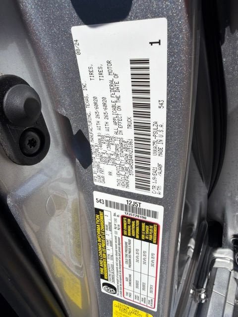 Used 2024 Toyota Tundra Limited w/ TRD Off-Road Package AWD/4WD image 32