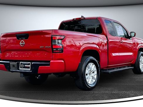 Used 2022 Nissan Frontier SV w/ Technology Package image 6