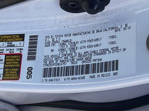 Used 2016 Toyota Tacoma TRD Sport w/ Premium & Technology Package image 36