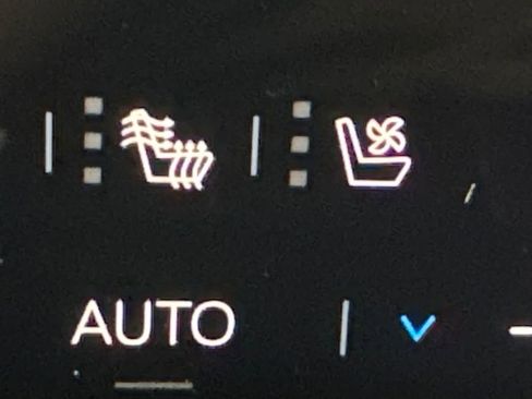 New 2026 GMC Acadia Denali w/ Super Cruise Package image 32