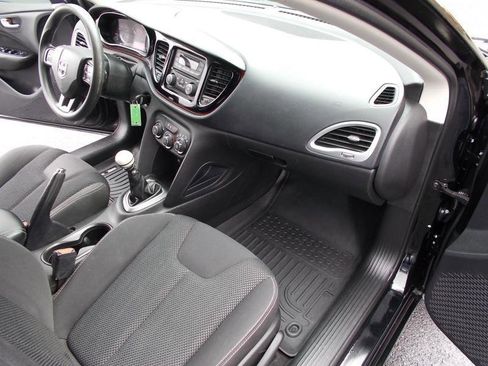 Used 2015 Dodge Dart SXT image 21