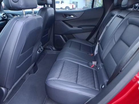 New 2026 Chevrolet Equinox LT w/ Convenience Package II FWD image 17
