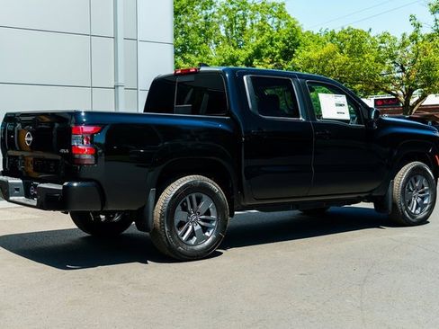 New 2025 Nissan Frontier SV image 6