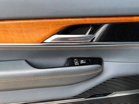 Certified 2022 Jeep Grand Wagoneer Series II AWD/4WD image 17