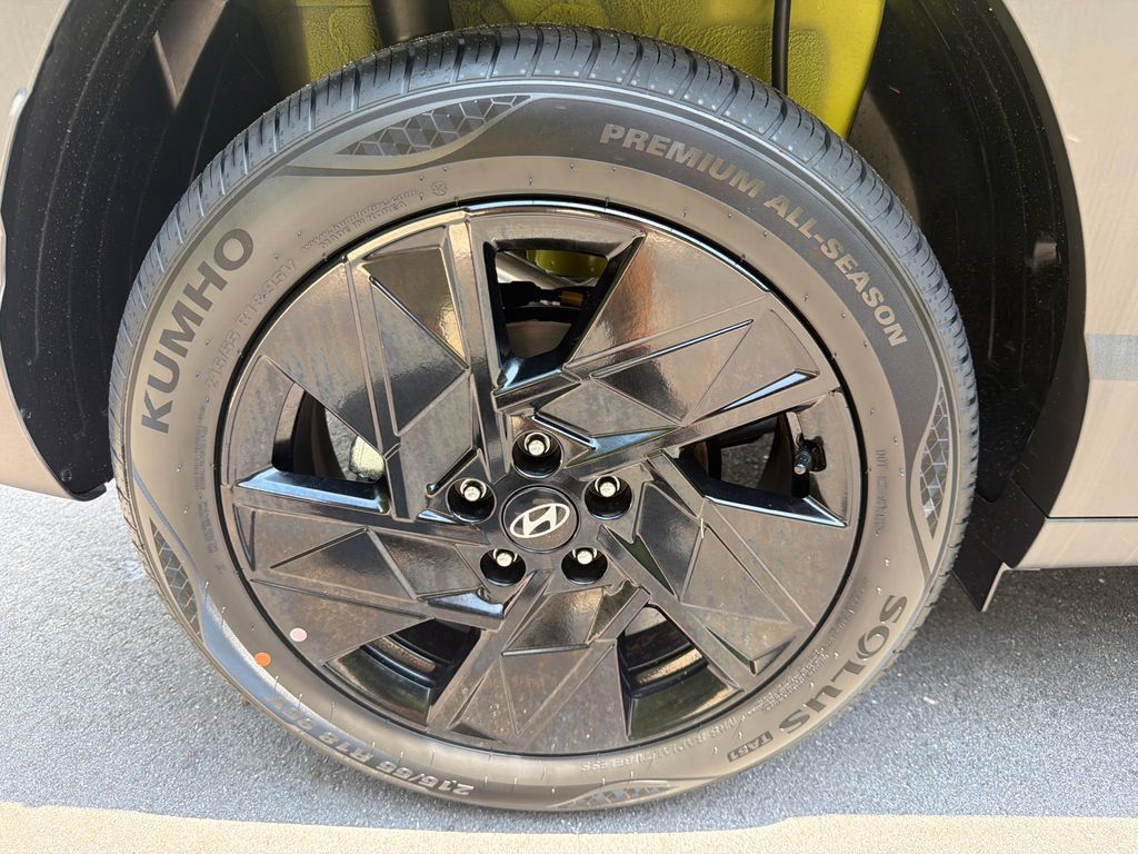 New 2026 Hyundai Kona SEL Sport FWD image 17