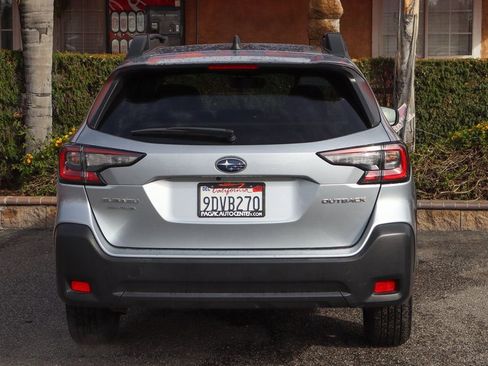 Used 2023 Subaru Outback Premium image 7