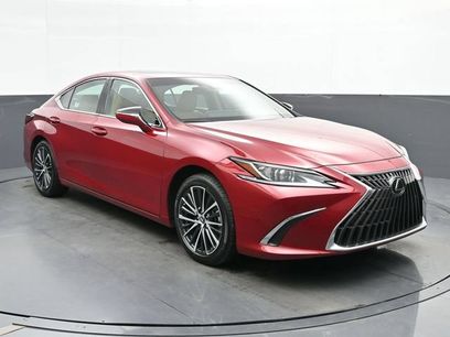 Used 2025 Lexus ES 350 w/ Premium Package