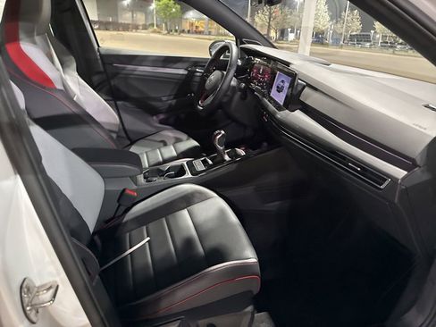 Used 2023 Volkswagen GTI Autobahn image 17