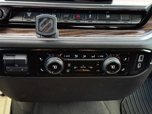 Used 2025 Chevrolet Silverado 3500 LT w/ Safety Package image 17