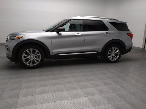 Used 2024 Ford Explorer Limited image 2