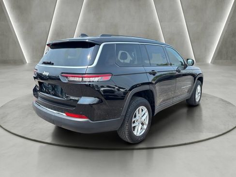 Used 2022 Jeep Grand Cherokee L Laredo w/ Luxury Tech Group I AWD/4WD image 7
