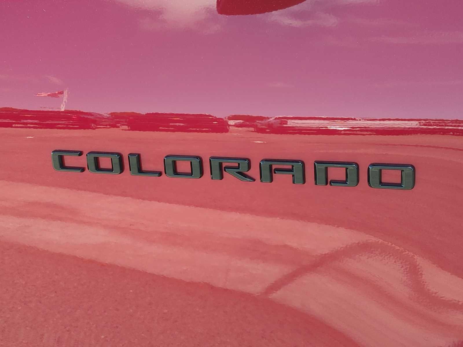 New 2026 Chevrolet Colorado Z71 w/ Midnight Edition AWD/4WD image 9