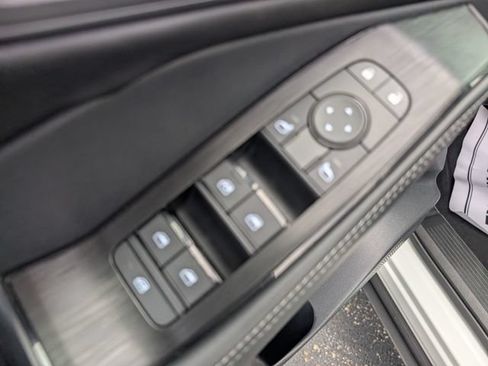 Certified 2023 Nissan Rogue SV w/ SV Premium B Package AWD/4WD image 13
