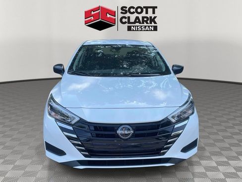 Used 2025 Nissan Versa S w/ Trunk Package FWD image 2