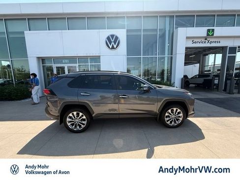 Used 2022 Toyota RAV4 Limited w/ Limited Grade Weather Package AWD/4WD image 5