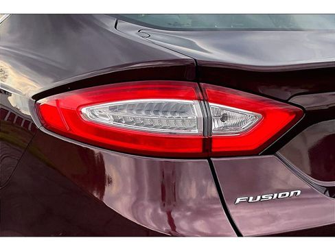 Used 2013 Ford Fusion S FWD image 28