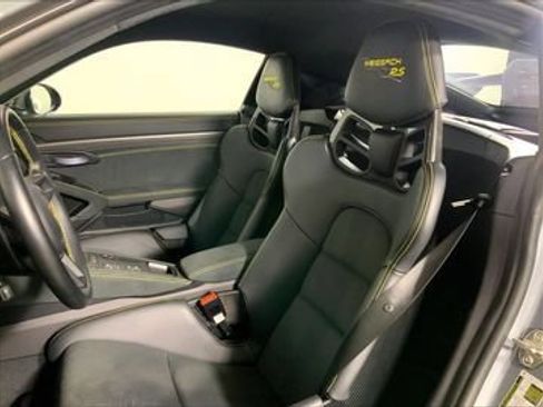 Certified 2024 Porsche 718 Cayman GT4 RS RWD image 5