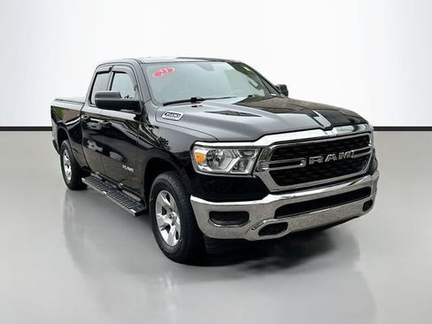 Used 2023 RAM 1500 Big Horn AWD/4WD image 3