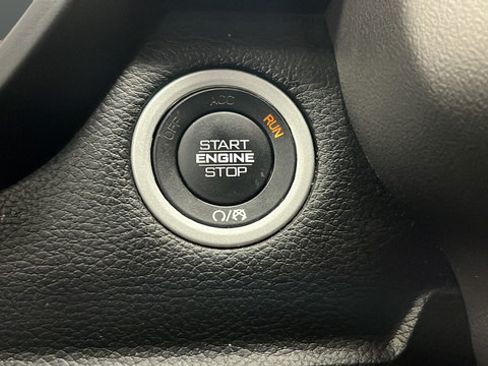 Used 2020 RAM 1500 Big Horn AWD/4WD image 22