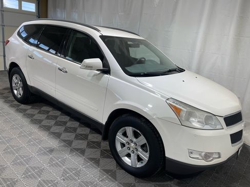 Used 2011 Chevrolet Traverse LT image 10