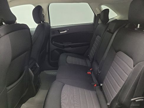 Used 2017 Ford Edge SE AWD/4WD image 18
