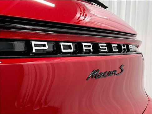 New 2026 Porsche Macan S image 33