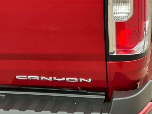 Certified 2021 GMC Canyon Denali image 23