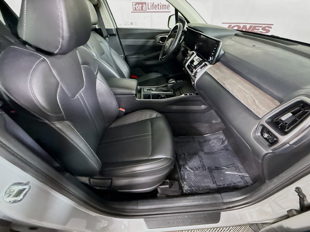 Certified 2022 Kia Sorento X-Line EX AWD/4WD image 32