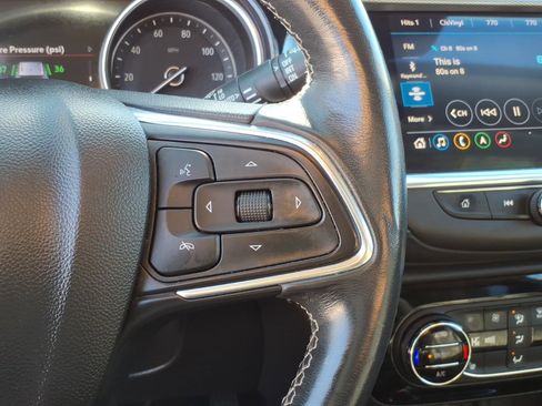 Certified 2022 Buick Encore GX Essence w/ Advanced Technology Package image 20