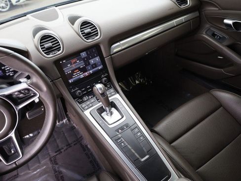 Used 2017 Porsche 718 Cayman S image 32