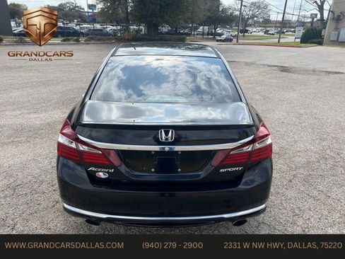 Used 2016 Honda Accord Sport image 7