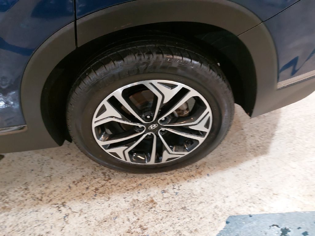 Used 2020 Hyundai Santa Fe Limited FWD image 28