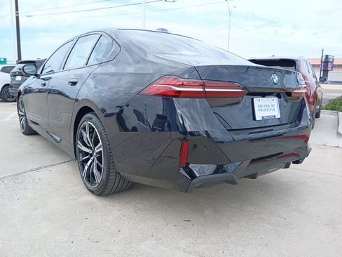 New 2026 BMW 530i RWD image 7