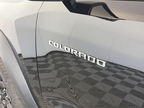 Used 2025 Chevrolet Colorado Trail Boss AWD/4WD image 17