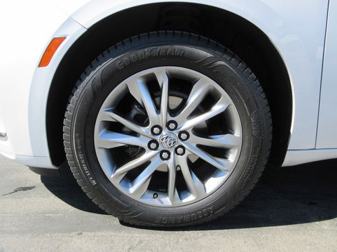 Used 2023 Buick Enclave Avenir w/ Trailering Package, 5000 lbs. image 19