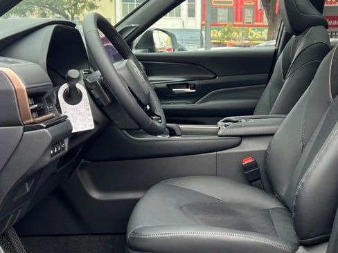 New 2026 Toyota Grand Highlander AWD Hybrid image 10