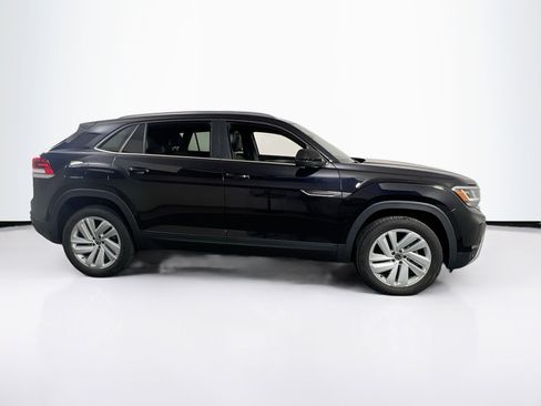 Used 2023 Volkswagen Atlas Cross Sport SE image 4